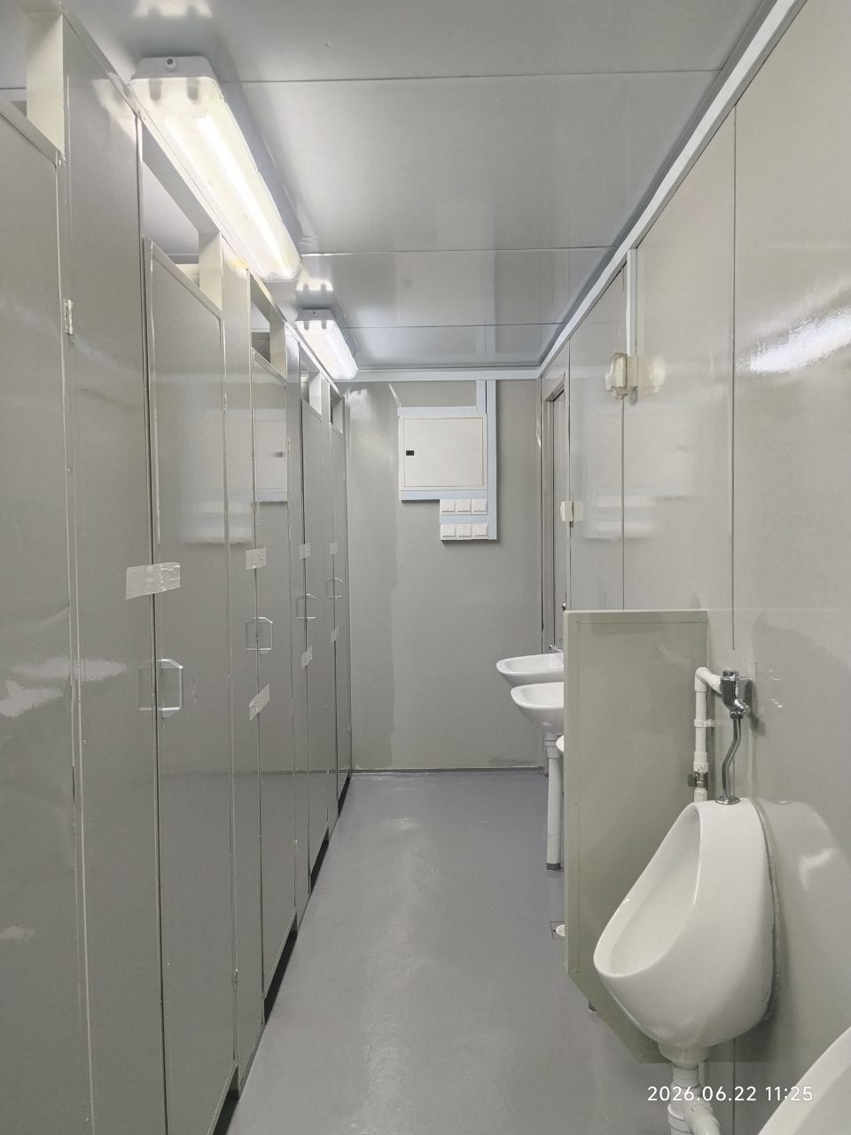 Executive Toilet Container - Image 4
