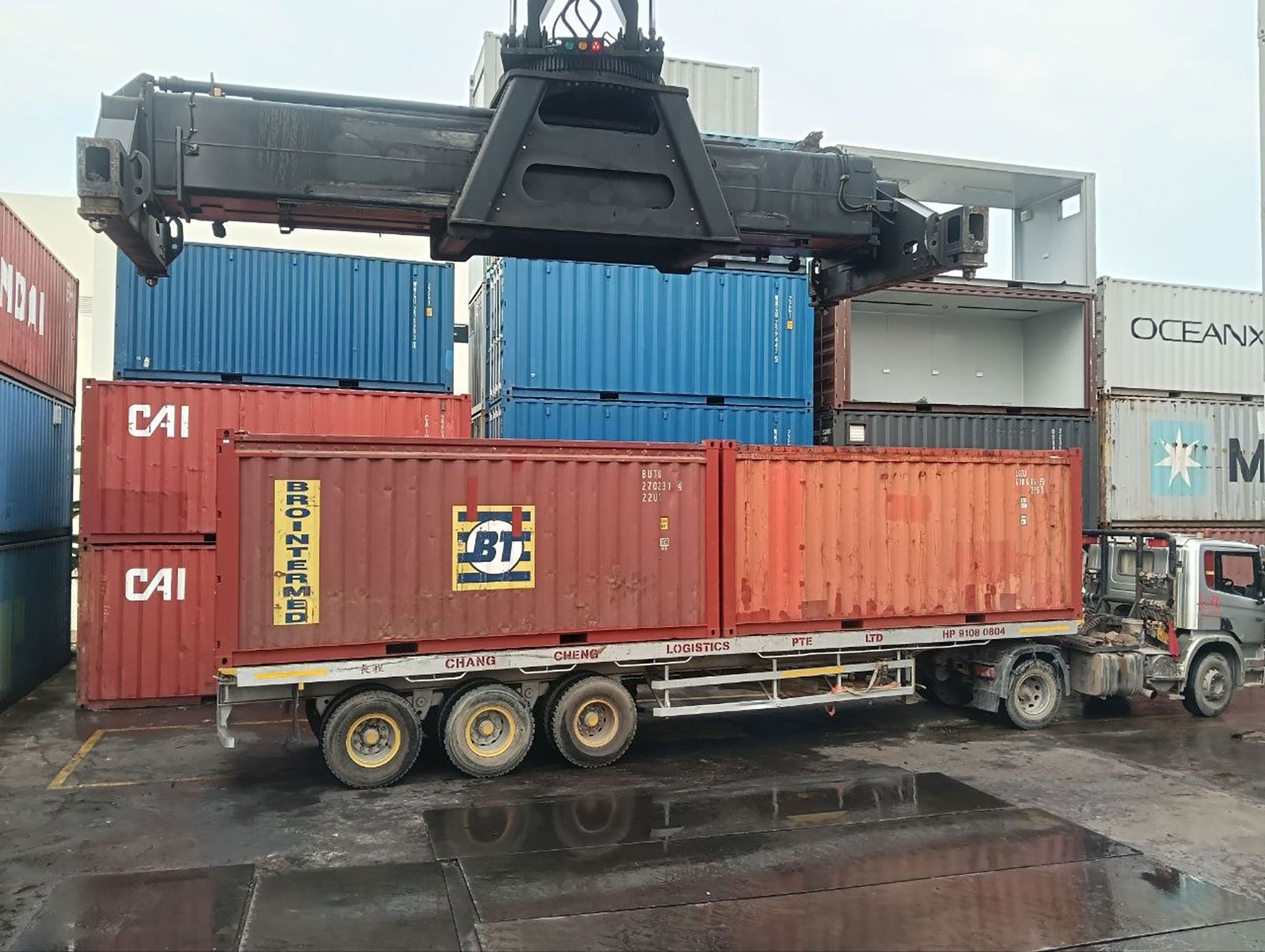 Used (Wind & Watertight)